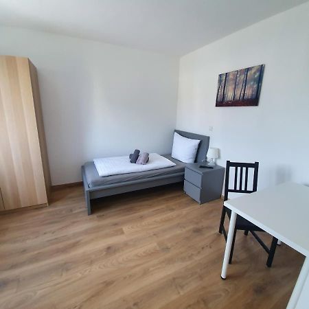 Gaestehaus Am Heuss-Platz Erlangen Kültér fotó