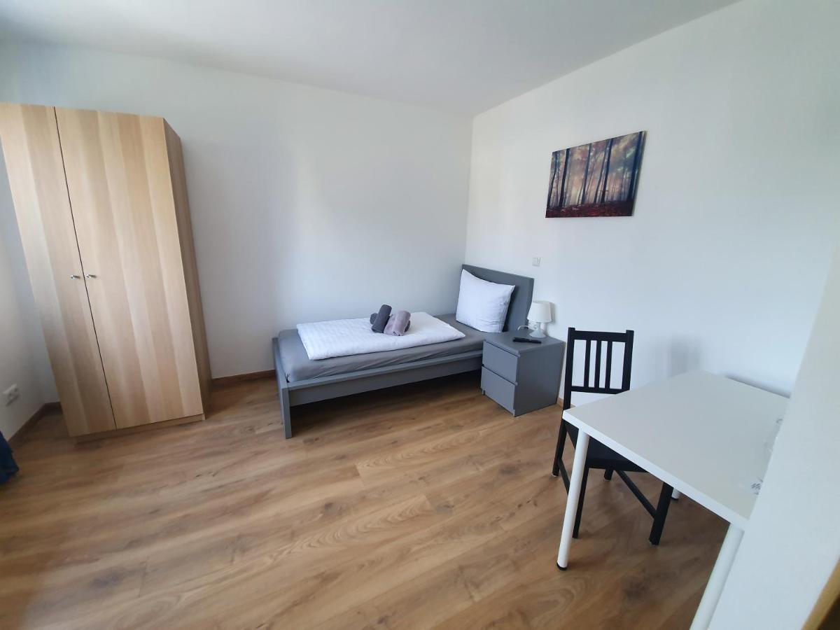 Gaestehaus Am Heuss-Platz Erlangen Kültér fotó