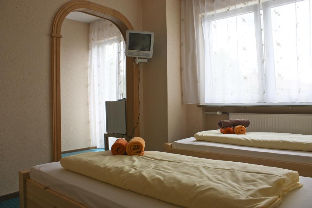 Gaestehaus Am Heuss-Platz Erlangen Szoba fotó