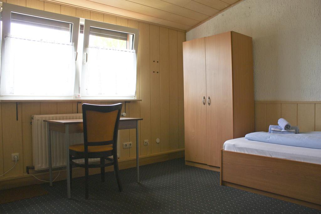 Gaestehaus Am Heuss-Platz Erlangen Szoba fotó