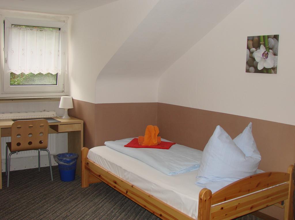 Gaestehaus Am Heuss-Platz Erlangen Szoba fotó