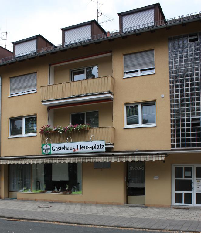 Gaestehaus Am Heuss-Platz Erlangen Kültér fotó