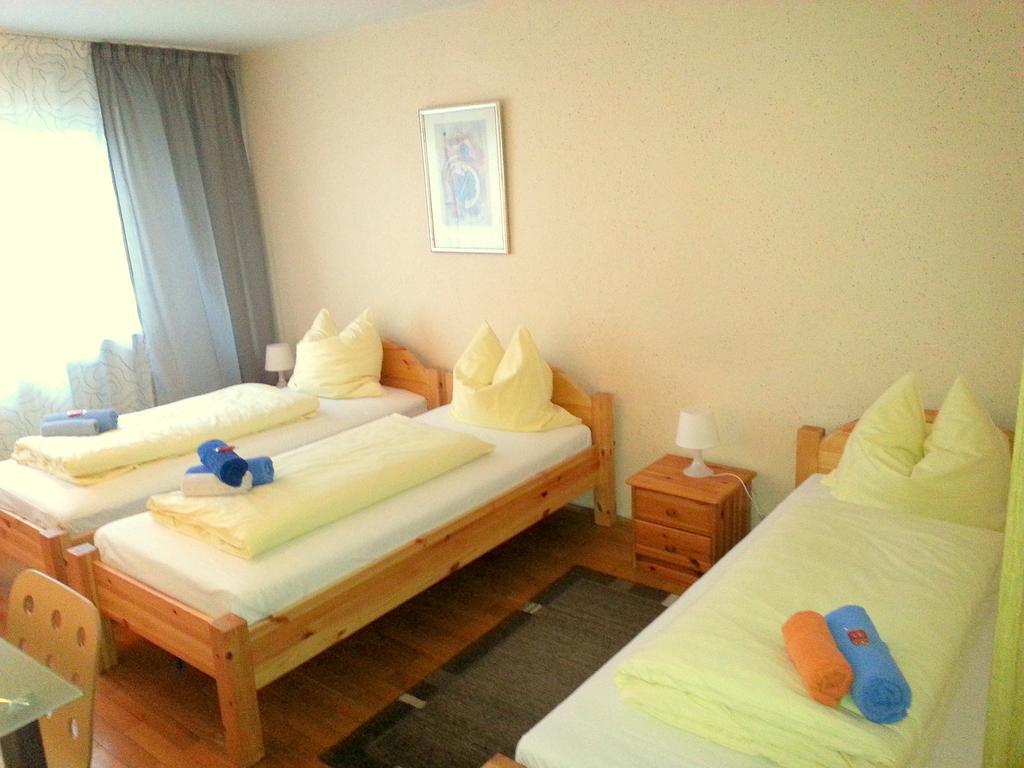 Gaestehaus Am Heuss-Platz Erlangen Szoba fotó